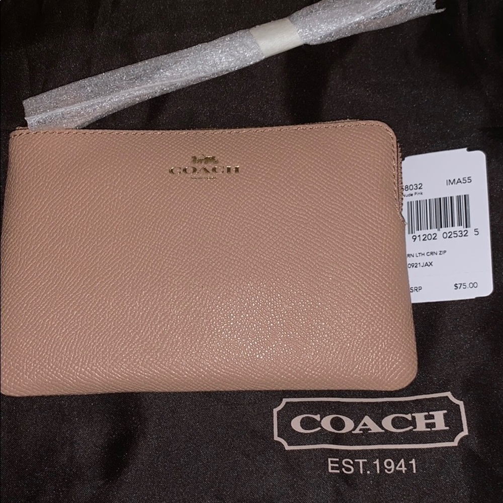 🌟NWT🌟AUTHENTIC COACH WRISTLET🌟